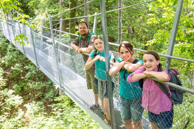 Hängebrücke Schömberg · Oberhohenberg — Ausflugsziel Nordschwarzwald